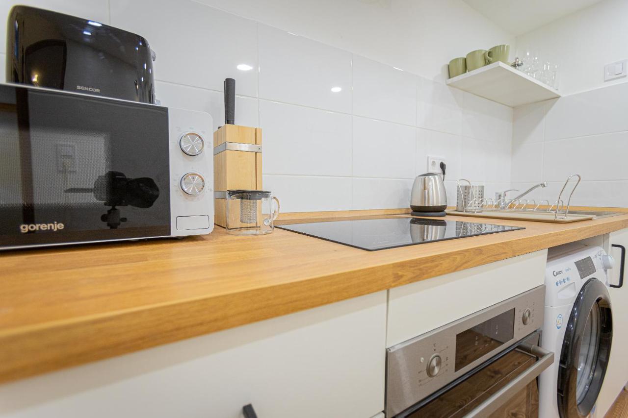 2 Bedroom Apartment In The Dob Street, Emerald Budapest Eksteriør billede