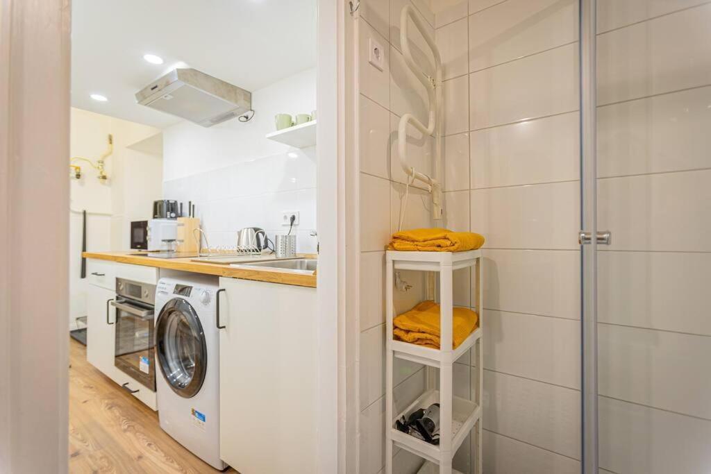 2 Bedroom Apartment In The Dob Street, Emerald Budapest Eksteriør billede